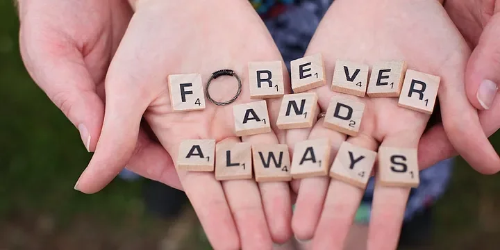 Featured image of post 2 Things Shows That He Is Truly Loves You to the Core and Dotes on You.